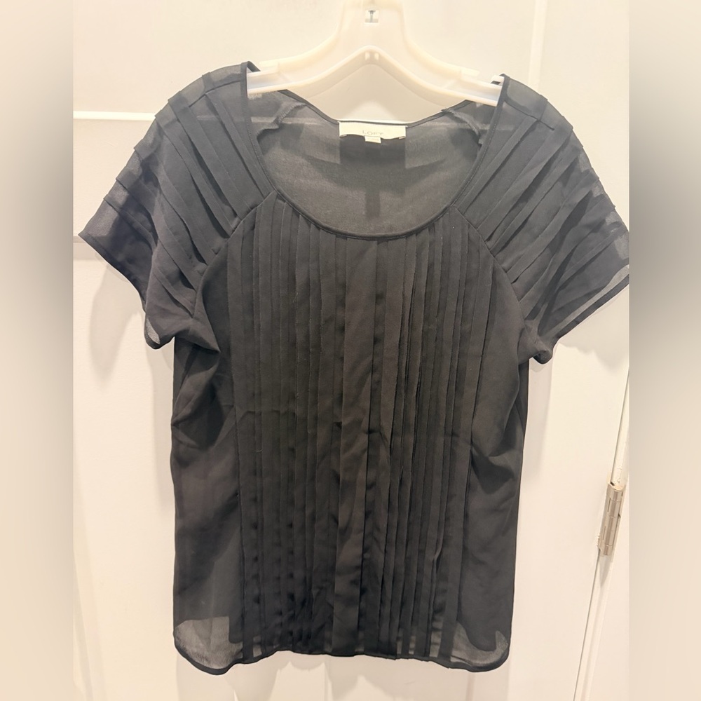 LOFT Black Pleated Blouse Medium Sheer Chiffon Short Sleeve Work Top